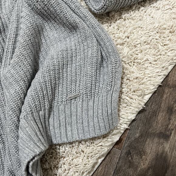 Hollister Oversized Versatile Gray Ribbed Knit Crewneck Pullover Casual Sweater - Picture 4 of 6